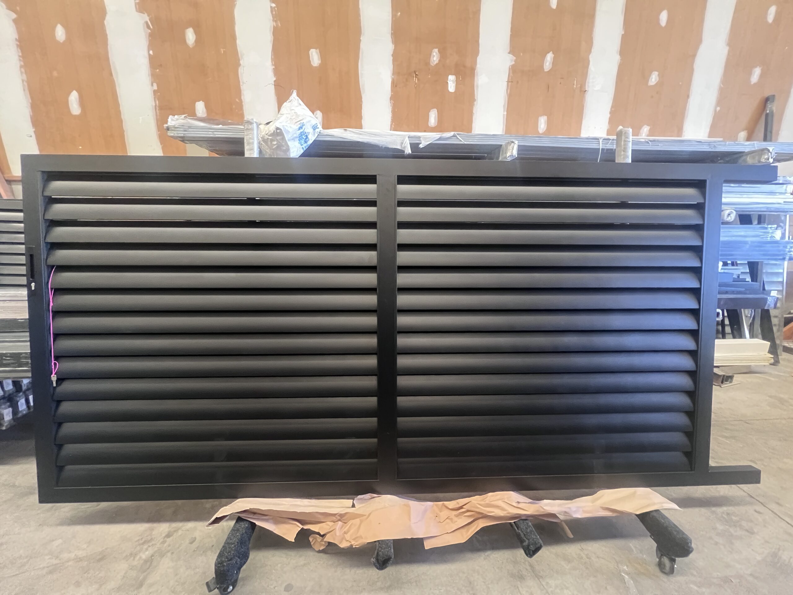 Aluminium Louver Style Gate Pattern Sliding Gate - Image 2